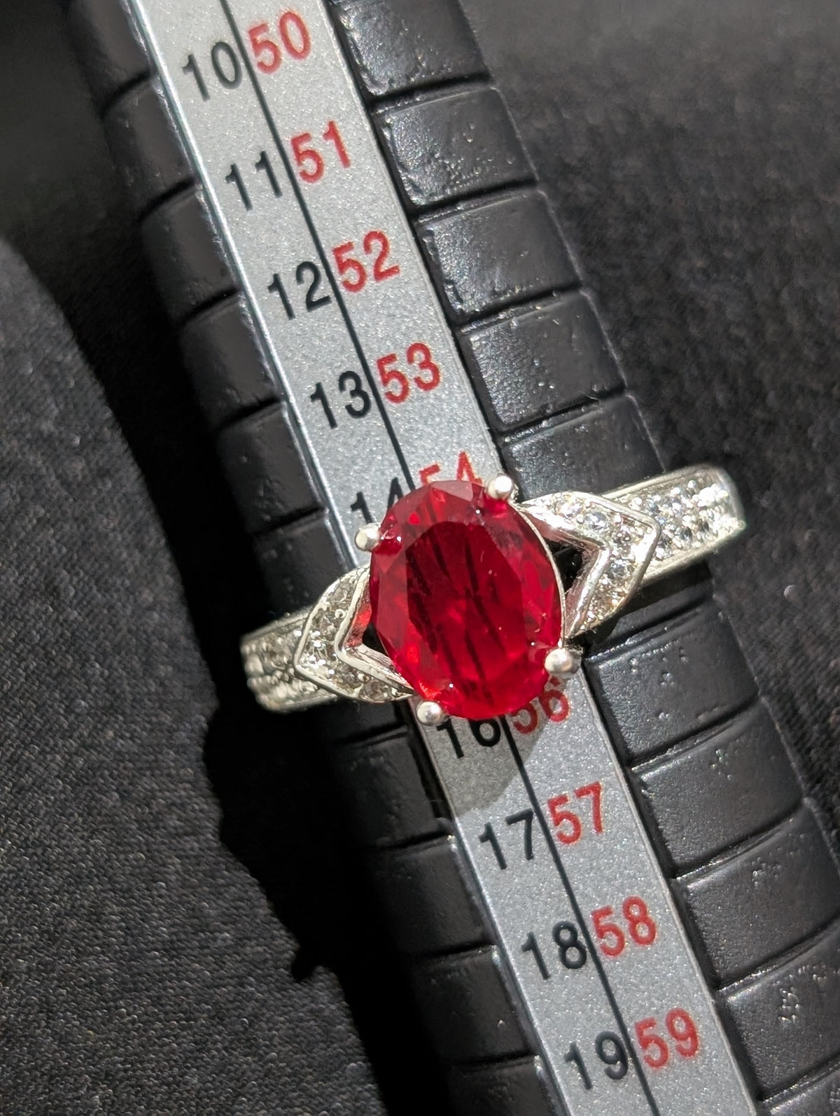 Anillo piedra roja 🔴