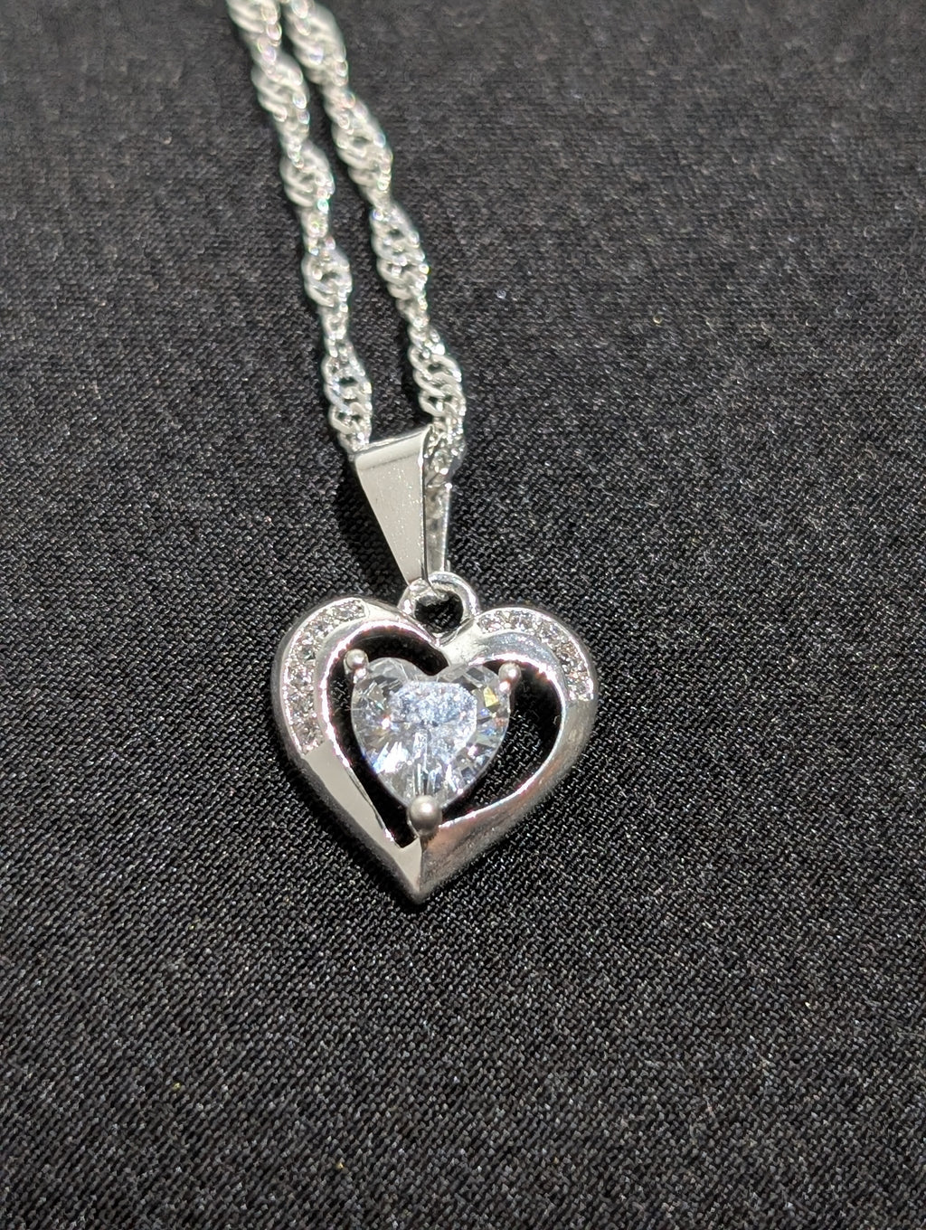 Collar corazon diamante