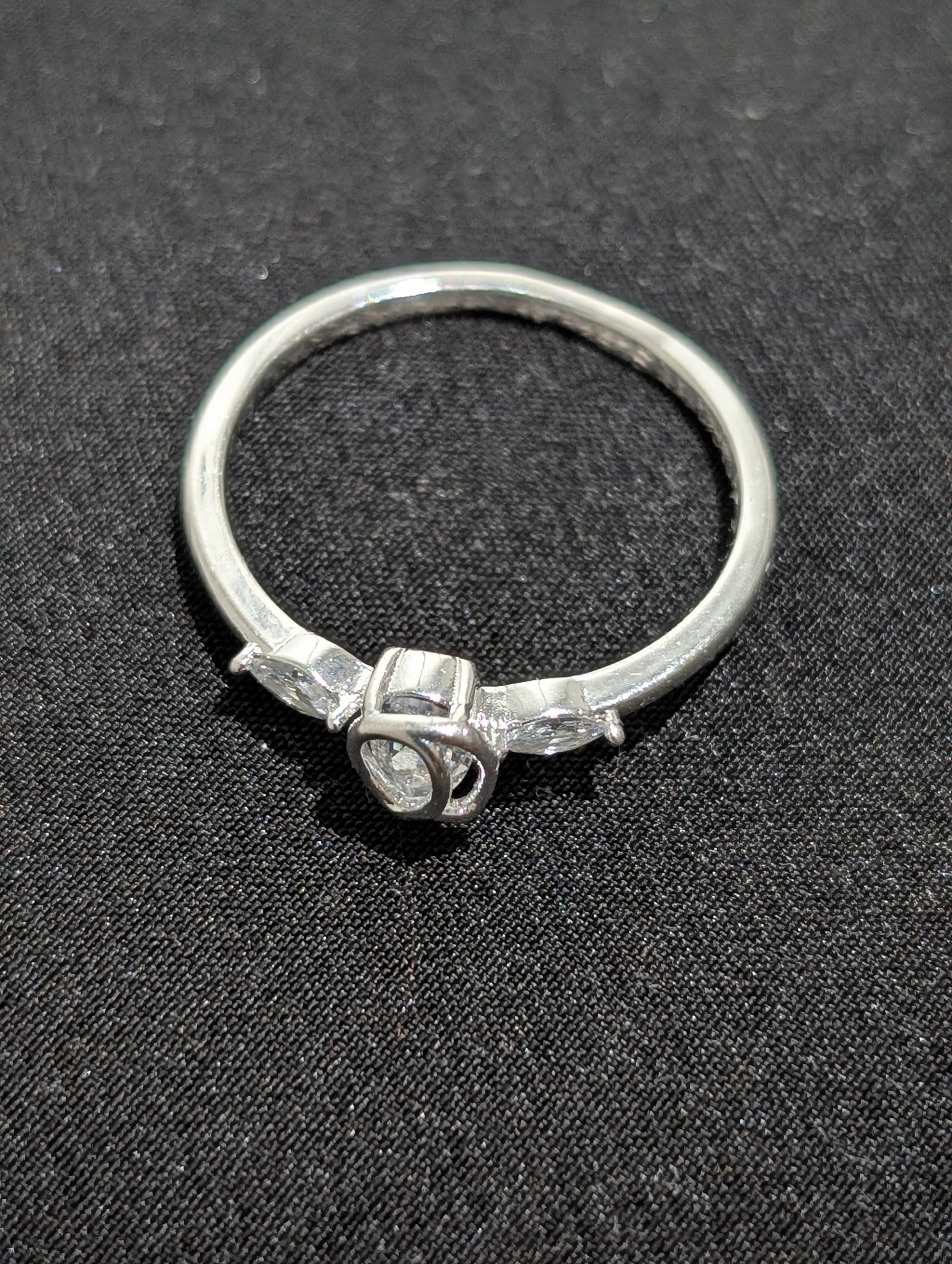 Anillo diamantes